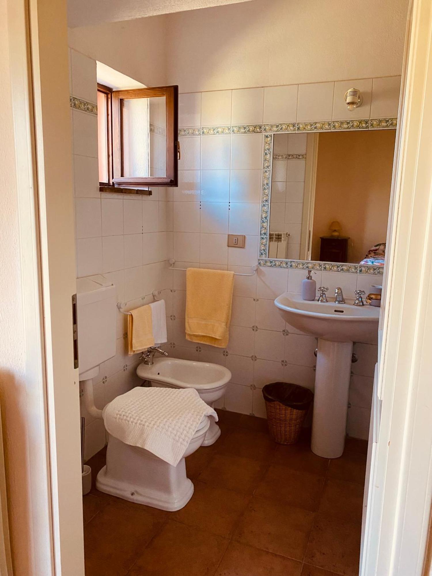 Agriturismo La Concia Giuncarico Ngoại thất bức ảnh